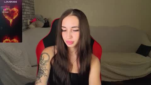 Nataly online show from December 2025 06:30:02 AM