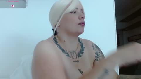 NATALY GOLDEN online show from January 2026 01:02:01 PM