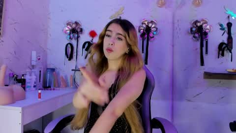 Snapshot of natasha_adams___ chatting on April 2026 10:05:01 PM NATASHA online show from April 2026 10:05:01 PM