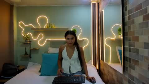 N A T A S H A  online show from April 2026 01:42:02 AM