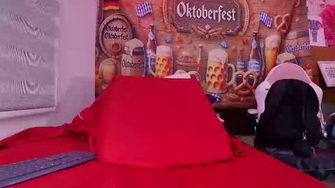 Natasha online show from October 2025 07:12:02 PM