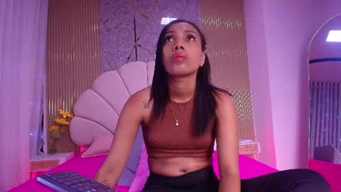 Snapshot of natasha_luna_ chatting on May 2026 07:33:01 PM Natasha online show from May 2026 07:33:01 PM