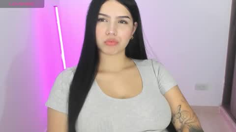 Snapshot of natasha_su chatting on January 2026 10:25:01 PM Natalia online show from January 2026 10:25:01 PM