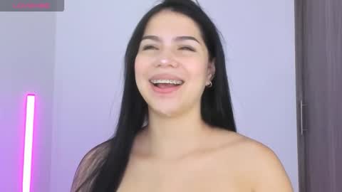 Snapshot of natasha_su chatting on February 2026 01:09:02 PM Natalia online show from February 2026 01:09:02 PM