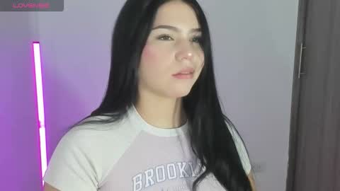 Snapshot of natasha_su chatting on February 2026 04:13:02 AM Natalia online show from February 2026 04:13:02 AM