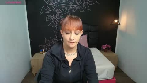 Natasha Mason online show from October 2025 11:44:02 AM