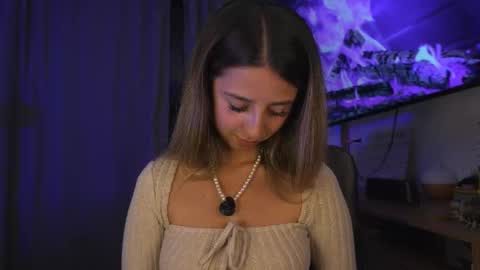 Natasha Independent model online show from December 2025 04:40:01 AM