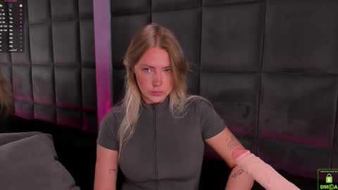 Snapshot of natehalll chatting on September 2025 10:37:01 AM NATE online show from September 2025 10:37:01 AM