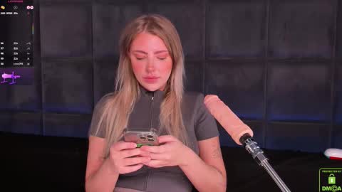 Snapshot of natehalll chatting on November 2025 10:40:02 AM NATE online show from November 2025 10:40:02 AM