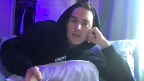 natetheexplorer online show from April 2026 06:49:02 PM