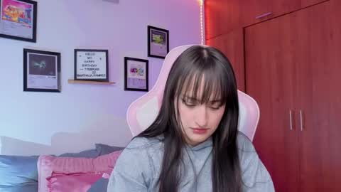 Snapshot of nathalia_ramirez_ chatting on February 2026 03:32:01 AM Nathalia Ramirez online show from February 2026 03:32:01 AM