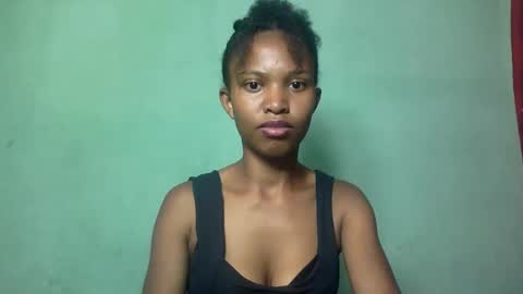 nathalie004 online show from October 2025 06:04:01 AM