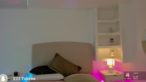 NATHALY  online show from November 2025 10:37:01 AM