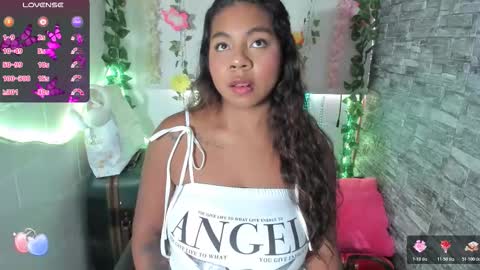 Naty online show from December 2025 09:56:02 PM