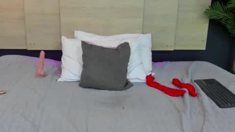 Snapshot of nathy_ross chatting on February 2025 12:21:02 AM nathy_ross online show from February 2025 12:21:02 AM