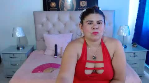 Snapshot of nathy_voyeur chatting on January 2025 05:18:01 PM nathy_voyeur online show from January 2025 05:18:01 PM
