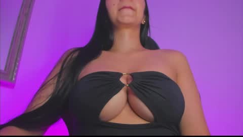 Snapshot of nathyy_garcia chatting on May 2026 01:43:02 AM Nathyy online show from May 2026 01:43:02 AM