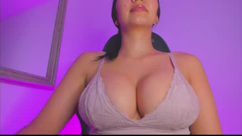 Snapshot of nathyy_garcia chatting on May 2026 06:37:01 PM Nathyy online show from May 2026 06:37:01 PM
