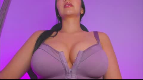 Snapshot of nathyy_garcia chatting on May 2026 02:40:02 AM Nathyy online show from May 2026 02:40:02 AM