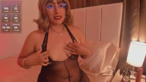 Snapshot of natty_bush chatting on February 2026 07:08:01 PM Nathalie online show from February 2026 07:08:01 PM