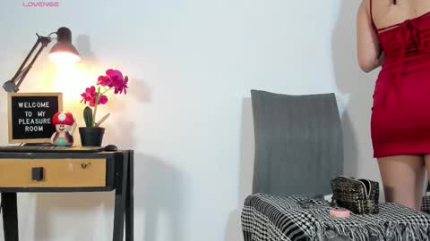 Snapshot of nattytrainor chatting on February 2026 08:54:01 PM Natty Trainor online show from February 2026 08:54:01 PM