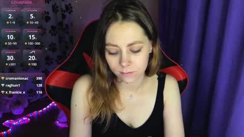 Snapshot of natural_babe666 chatting on December 2024 01:00:02 PM natural_babe666 online show from December 2024 01:00:02 PM