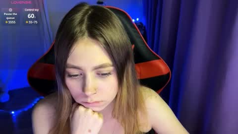 Snapshot of natural_babe666 chatting on March 2025 06:33:02 PM natural_babe666 online show from March 2025 06:33:02 PM