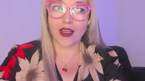 Nataly online show from November 2025 04:57:02 PM