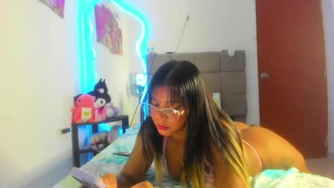 Snapshot of naty_coxx chatting on May 2026 04:52:01 AM NATY COXX online show from May 2026 04:52:01 AM