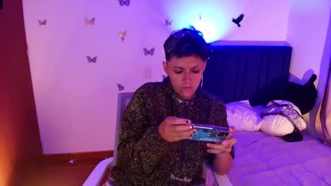 Fernanda online show from November 2025 08:03:02 AM