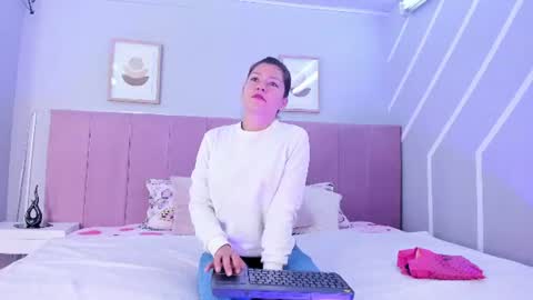 Snapshot of natybliss chatting on June 2026 05:19:02 AM natybliss online show from June 2026 05:19:02 AM