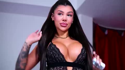 Snapshot of natydesiree chatting on September 2025 07:45:01 AM Naty online show from September 2025 07:45:01 AM