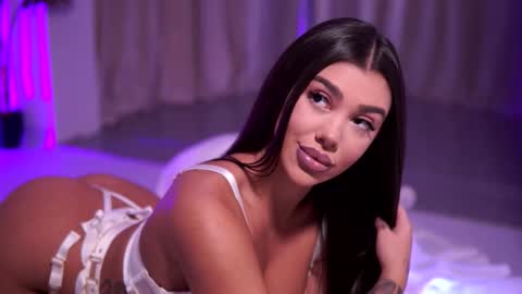 Naty online show from March 2026 08:02:02 PM