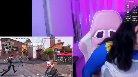 Naty online show from November 2025 09:39:01 PM