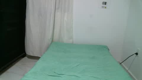      online show from February 2025 02:47:02 AM