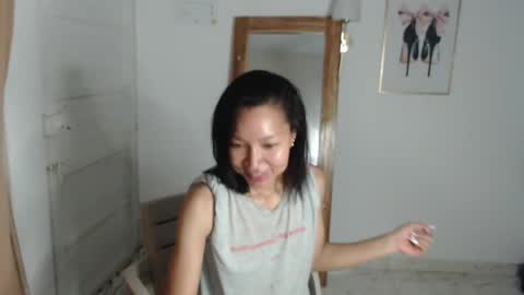 Snapshot of natzumi_mcqueen chatting on April 2026 09:51:02 AM Stella Mcqueen online show from April 2026 09:51:02 AM