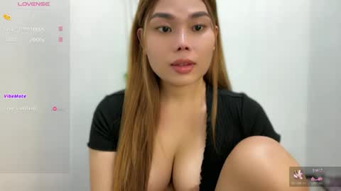 Shuvee Keiko Half Japanese  Half Pinay online show from February 2026 01:26:02 PM