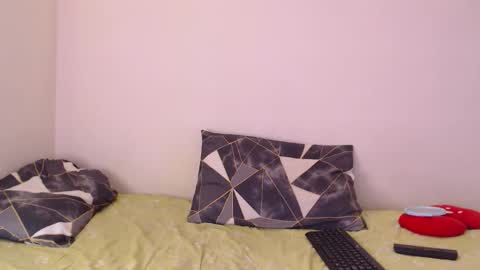 Eimy online show from January 2026 07:28:01 PM