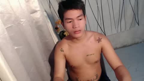 Snapshot of naughty_angelo chatting on June 2026 09:29:01 AM naughty_angelo online show from June 2026 09:29:01 AM