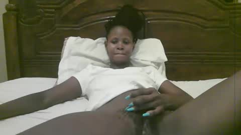 alisha online show from December 2025 07:43:02 PM