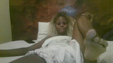 Snapshot of naughty_babe000 chatting on May 2026 06:21:03 AM alisha online show from May 2026 06:21:03 AM