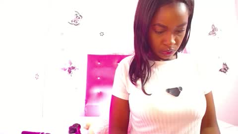  L I S S  online show from February 2026 12:20:01 PM