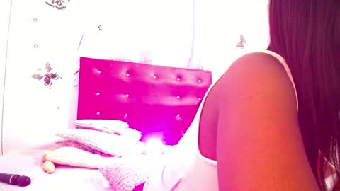 Snapshot of naughty_choko chatting on April 2026 08:39:01 PM L I S S online show from April 2026 08:39:01 PM