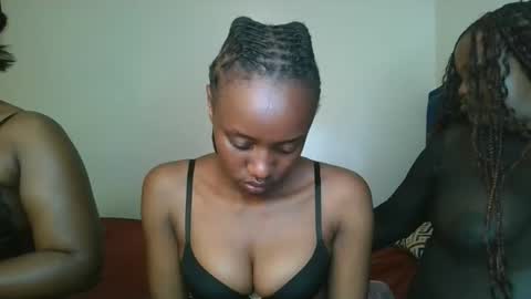 Snapshot of naughty_ellaa chatting on September 2025 06:22:01 PM naughty_ellaa online show from September 2025 06:22:01 PM