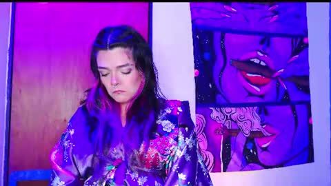 Snapshot of naughty_em_17 chatting on July 2026 09:50:01 PM Em please help me reach 100 thumbs up 3 online show from July 2026 09:50:01 PM