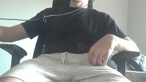 Enzo online show from September 2025 04:01:02 PM