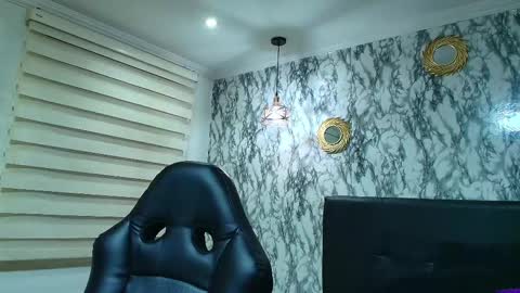 Kitten online show from February 2025 11:14:02 AM