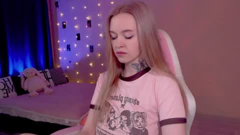 Snapshot of naughty_mablee chatting on June 2026 12:58:01 AM Mable online show from June 2026 12:58:01 AM