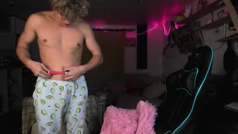 Nik online show from October 2025 01:55:02 AM