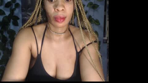 Snapshot of naughty_xxbunny chatting on January 2025 09:00:01 PM beauty online show from January 2025 09:00:01 PM